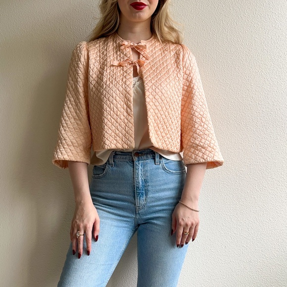 Vintage 1940s Pink Quilted Silk Bed Jacket (XS/S) - Picture 3 of 15